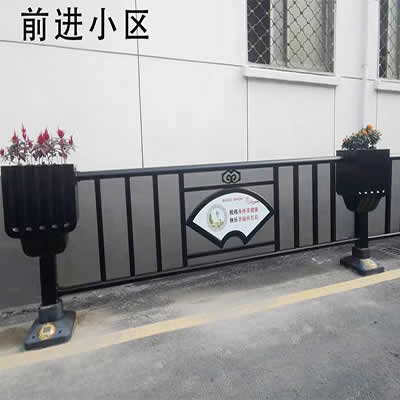 不鏽鋼（gāng）花箱（xiāng）護欄06